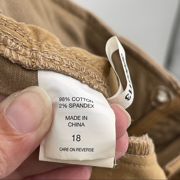 Kate Hudson Happy X Nature Adventure Utility Jacket and Cargo Pants Outfit Set - Picture 14 of 16